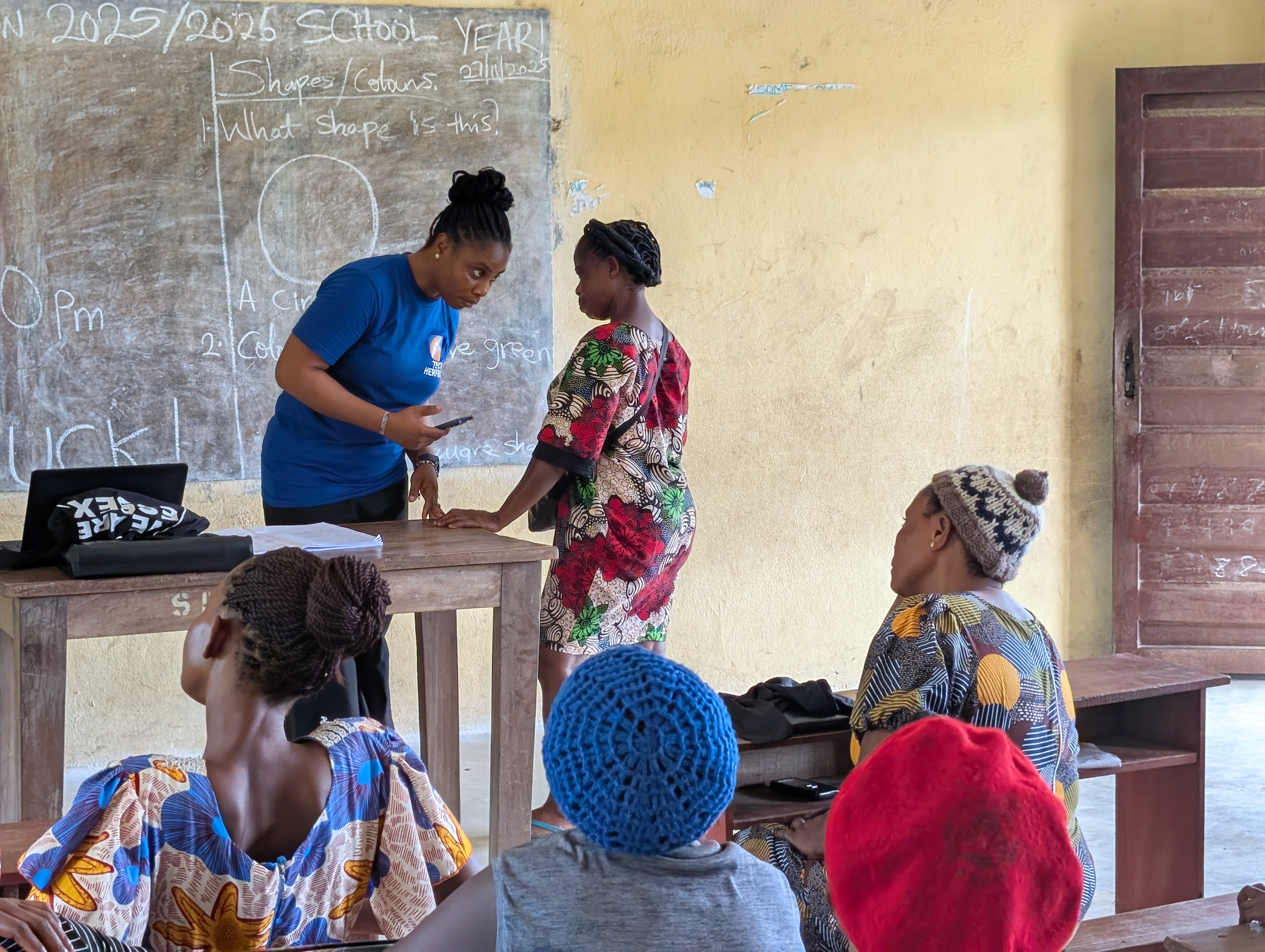 PXL_20251128_103853328